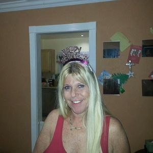 Meet your Posher, Roxanne